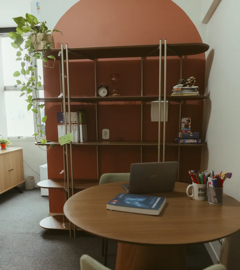 Mesa de trabalho utilizada nas sessões de testagem